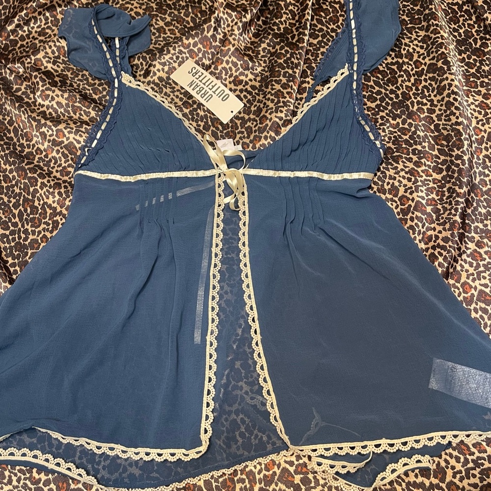 Kimchi Blue Too Cute Flyaway Babydoll Top - Picture 9 of 11